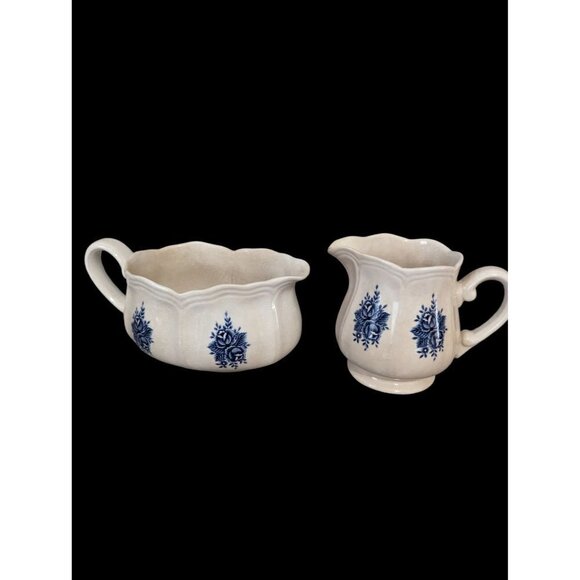 SEARS Mayhill creamer and gravy boat Federalist, Blue Flowers, 9 1/4 i - Picture 1 of 9